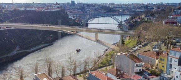 Gebäude in Porto, Portugal 553m², Nr. 109407 34