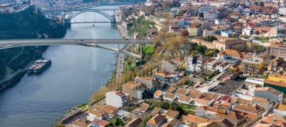 Gebäude in Porto, Portugal 553m², Nr. 109407 35