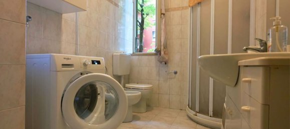 3 bedrooms Apartment in Parma, Italy No. 313034 12