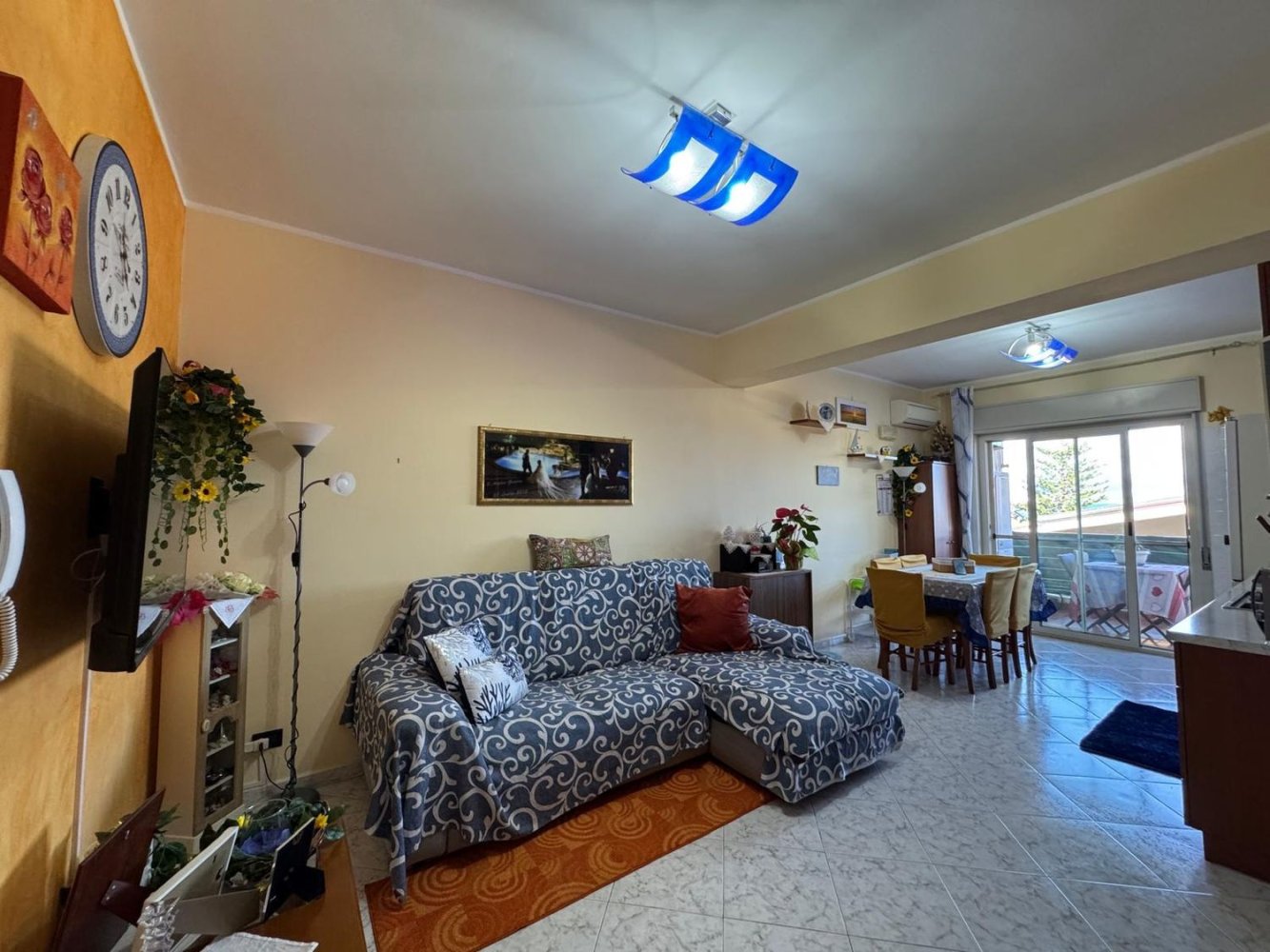Apartamento de 3 habitaciónes en Messina, Italy No. 265168