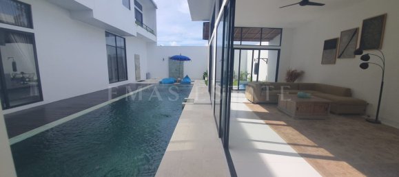 4 bedrooms Villa in Kuta, Indonesia No. 13 13