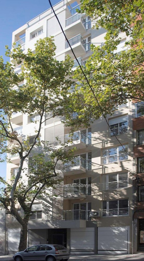 3 bedrooms Apartment in Montevideo, Uruguay No. 5014