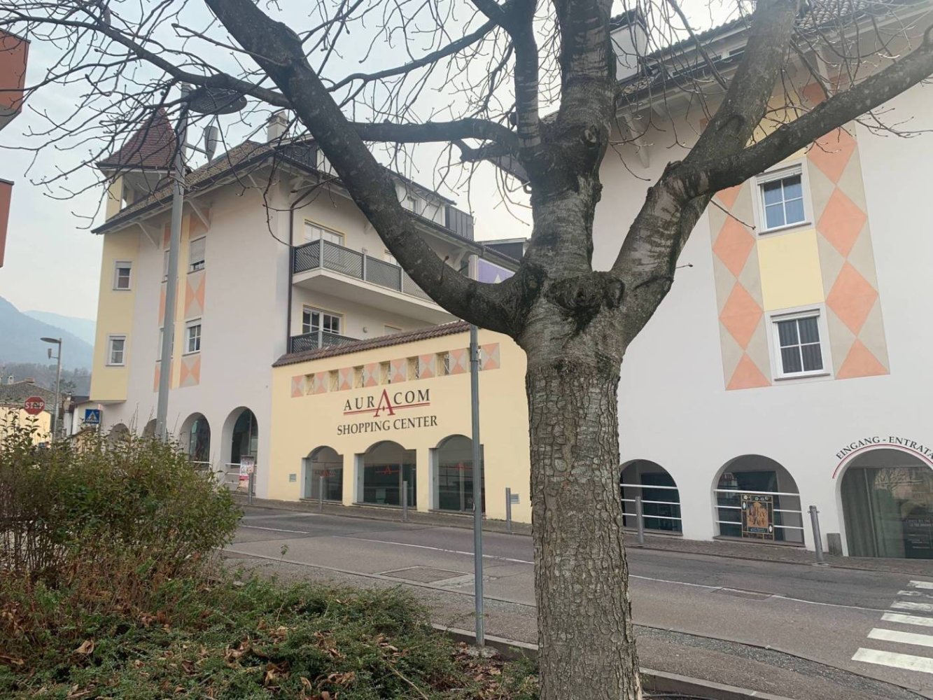 Propiedad comercial de 1 habitación en Trentino-Alto Adige, Italy No. 121239