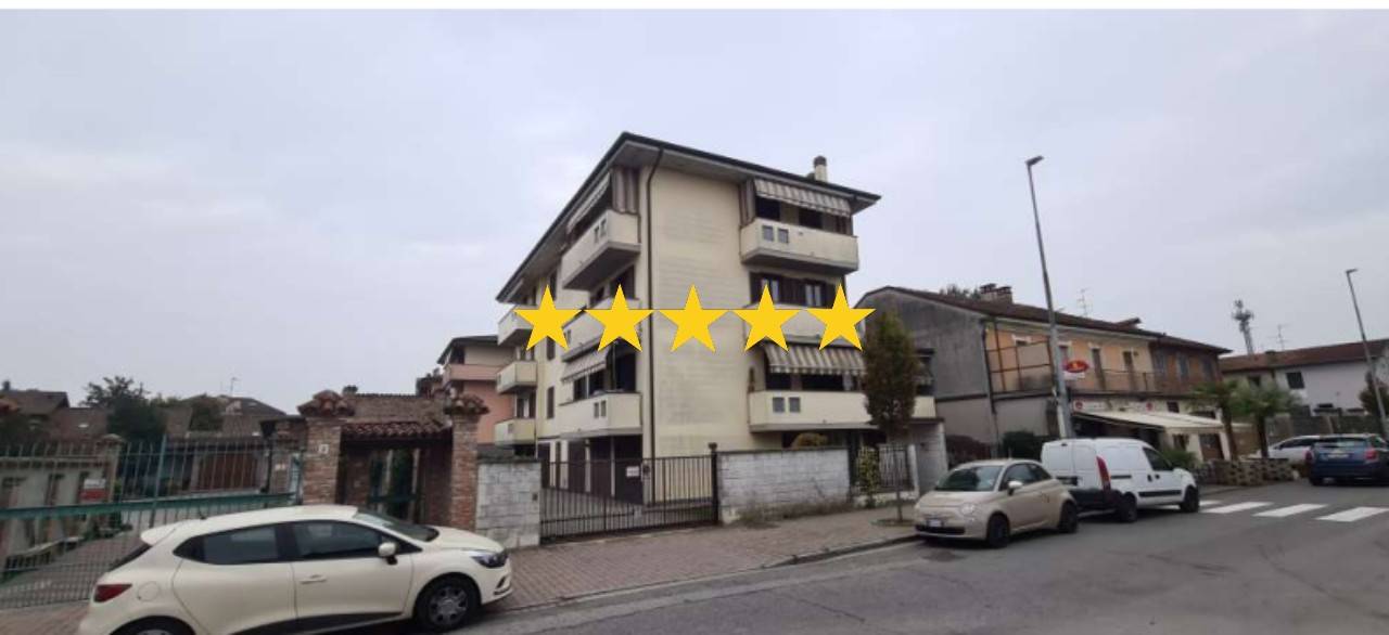 2 bedrooms Apartment in Sant'Angelo Lodigiano, Italy No. 206334