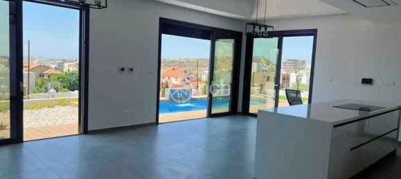 4 bedrooms Villa in Agios Athanasios, Cyprus No. 11601 5