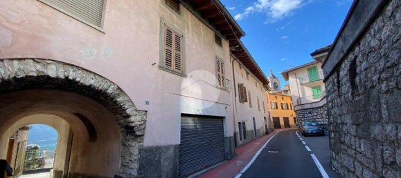 Casa de 7 dormitorios en Adrara San Martino, Italy No. 263354 2