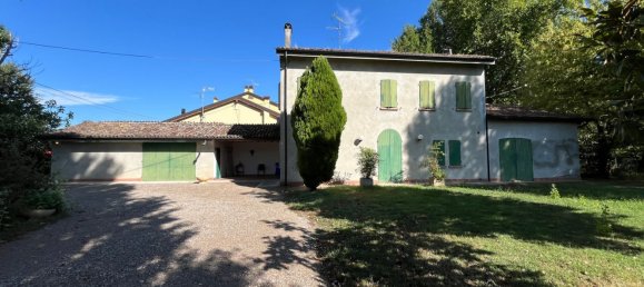 10 rooms House in Cavezzo, Italy No. 286307 6