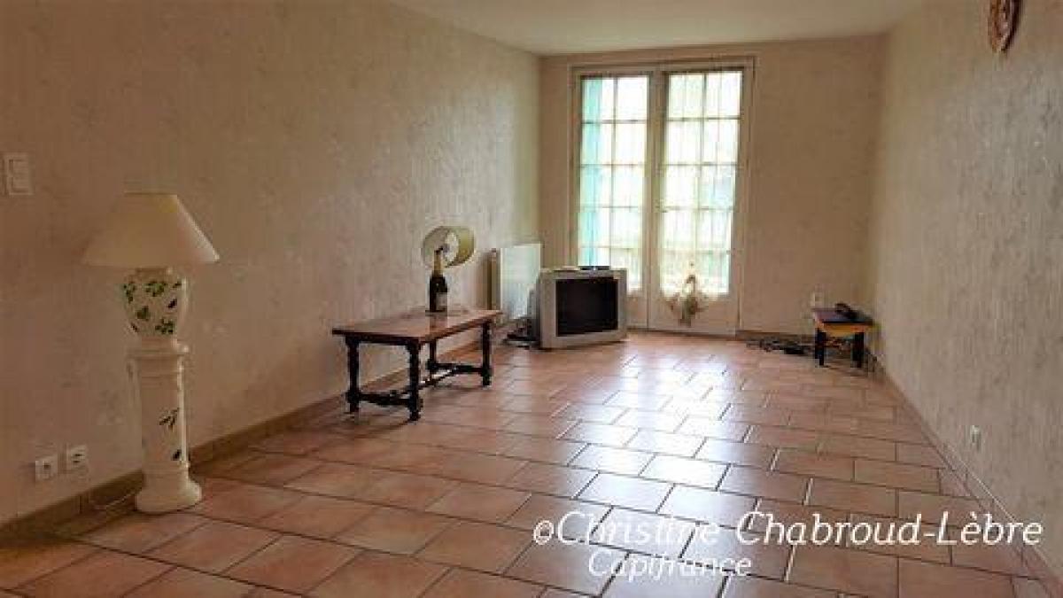 4 bedrooms House in Lapalisse, France No. 8553