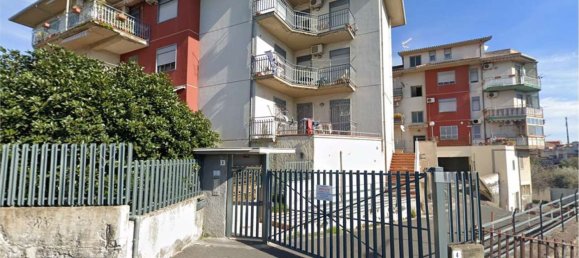 Квартира с 4 комнатами в Катания, Италия № 46917 6