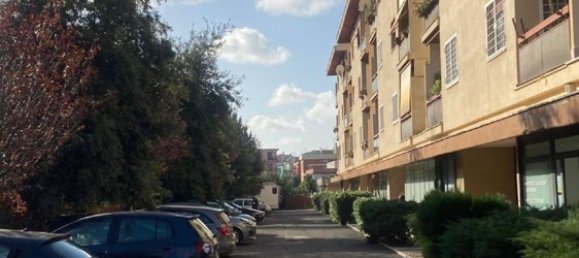 3 rooms Apartment in Rome, Italy No. 170426 7