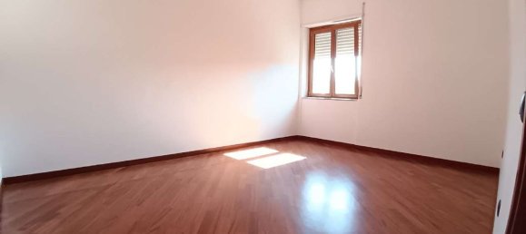 4-Zimmer Wohnung in Nocera Inferiore, Italy, Nr. 269452 12