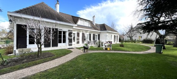5 bedrooms House in Saint-Avertin, France No. 276190 2