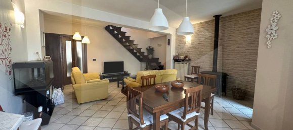 4غرفة منزل في Avezzano, Italy رقم 28364 40