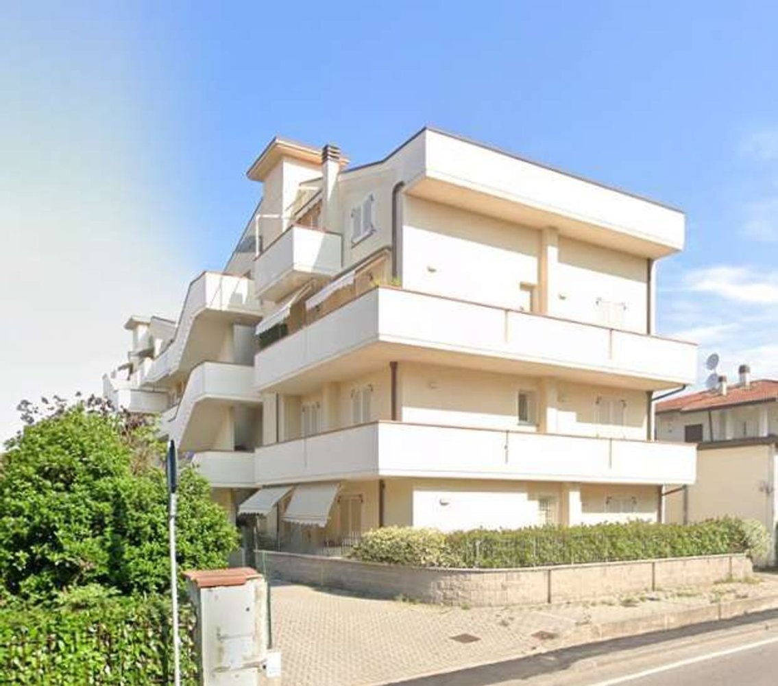 4 bedrooms Apartment in Monsummano Terme, Italy No. 403184