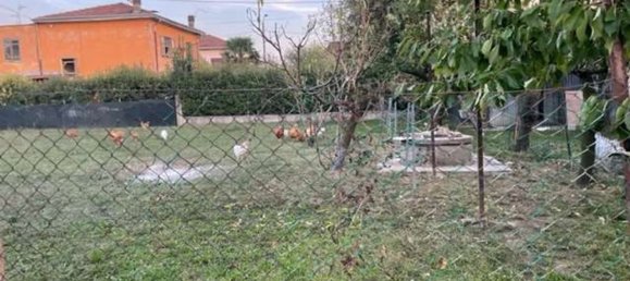 قطعة أرض في Mirandola, Italy 600متر مربع رقم 85012 2