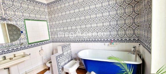 252m² Building in Orleans, France No. 256466 8