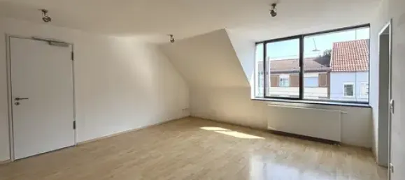 Здание с 8 комнатами в Штутгарт, Германия № 362687 21