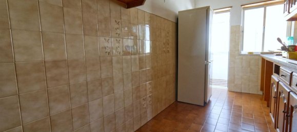 Apartamento de 3 dormitorios en Castelo Branco, Portugal No. 345320 2