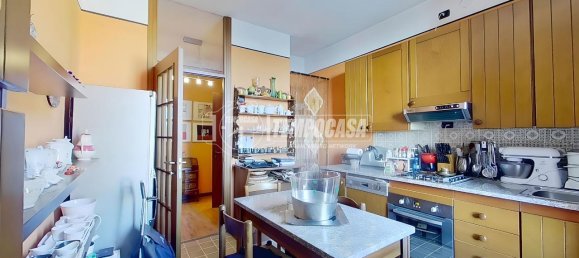 3-salle Appartement à Seregno, Italy No. 7542 22