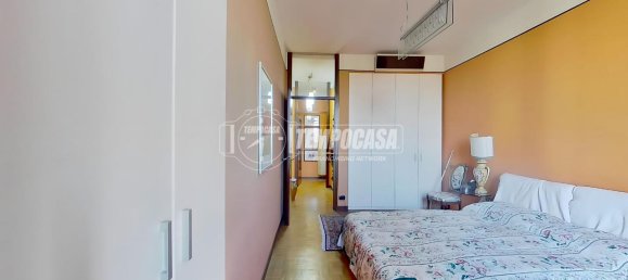 3-salle Appartement à Seregno, Italy No. 7542 27