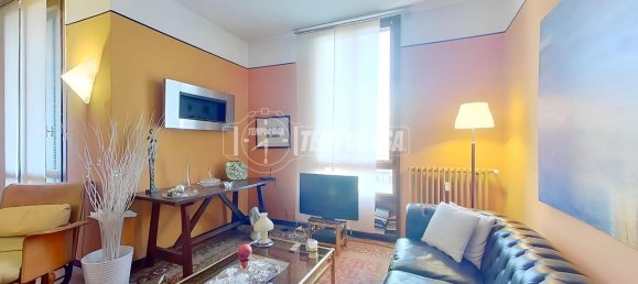 3-salle Appartement à Seregno, Italy No. 7542 15