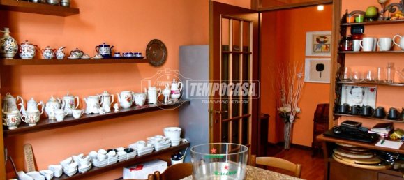 3-salle Appartement à Seregno, Italy No. 7542 8