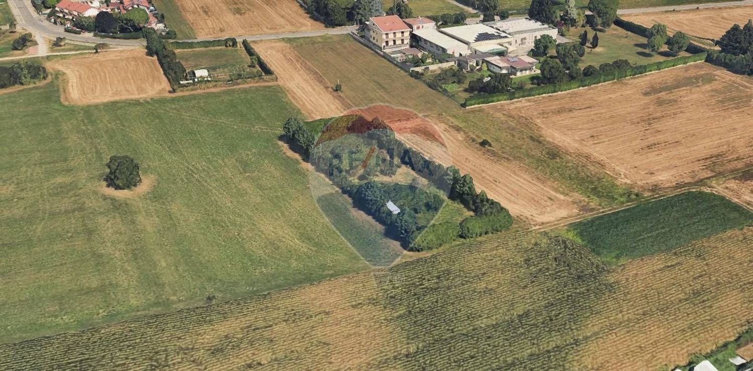 Земельный участок 2060м² в Кайрате, Италия № 300785