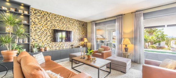 Villa de 3 dormitorios en Marbella, Spain No. 10090 3