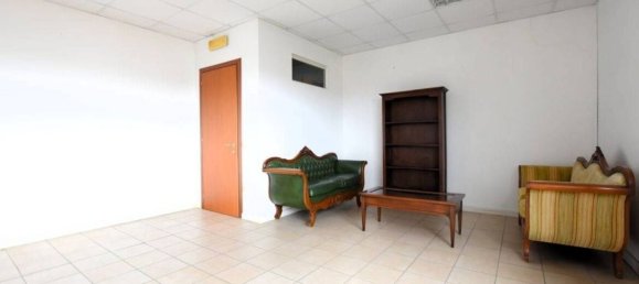 Bureau à Sassari, Italy 137m² No. 209334 4