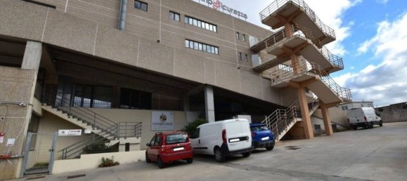 Bureau à Sassari, Italy 137m² No. 209334 22