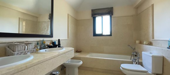 4 bedrooms Penthouse in Malaga, Spain No. 121993 31