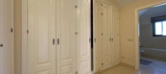 4 bedrooms Penthouse in Malaga, Spain No. 121993 48