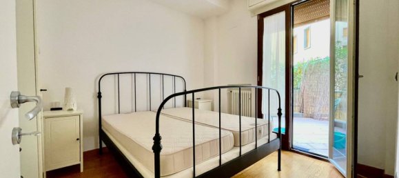 1 bedroom Apartment in Bologna, Italy No. 328190 5