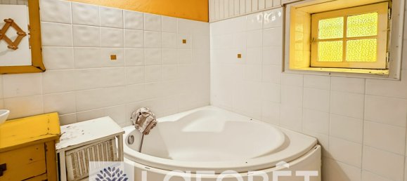 5 bedrooms House in Charente-Maritime, France No. 357420 11