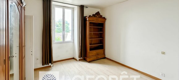 5 bedrooms House in Charente-Maritime, France No. 357420 10