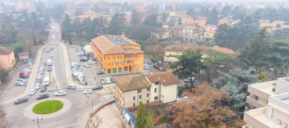 Квартира с 2 комнатами в Реджо Эмилия, Италия № 2437 36