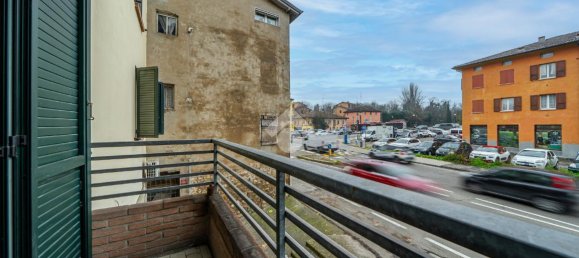 Квартира с 2 комнатами в Реджо Эмилия, Италия № 2437 15