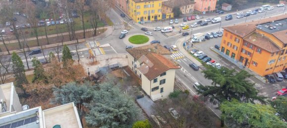 Квартира с 2 комнатами в Реджо Эмилия, Италия № 2437 26