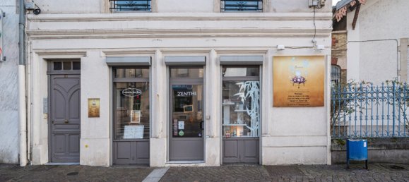 2 bedrooms Commercial property in Saint-Max, France No. 275954 3