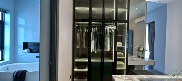 4 Schlafzimmer Haus in Hang Dong, Thailand, Nr. 61506 12