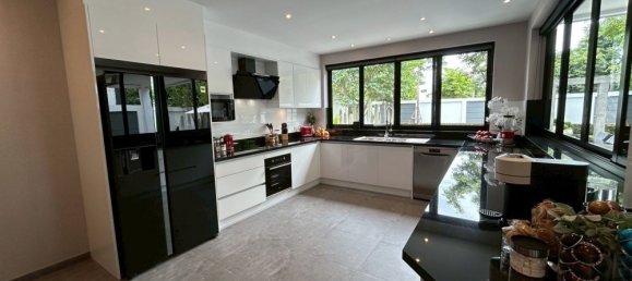 4 Schlafzimmer Haus in Hang Dong, Thailand, Nr. 61506 27