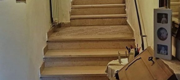 5 rooms Apartment in Cascina, Italy No. 204643 4