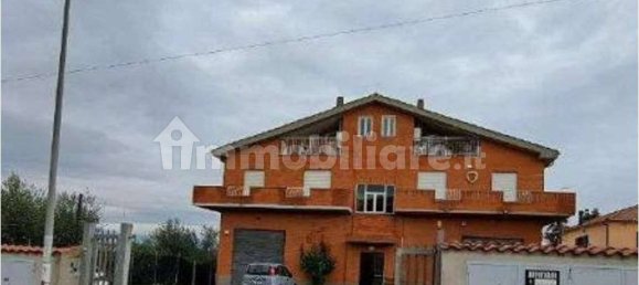 2 bedrooms Apartment in Rome, Italy No. 372918 3