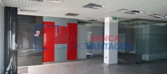 195m² Commercial property in Carregal do Sal, Portugal No. 62804 2