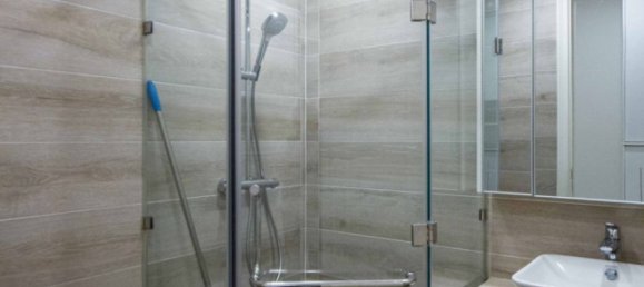 2 rooms Office in District 1, Vietnam No. 17989 2