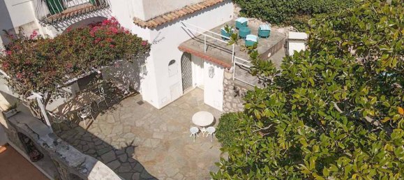 3 bedrooms Apartment in Capri, Italy No. 12565 21