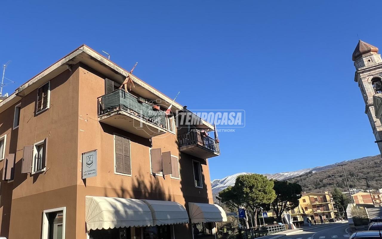 3 rooms Apartment in San Zeno di Montagna, Italy No. 33986