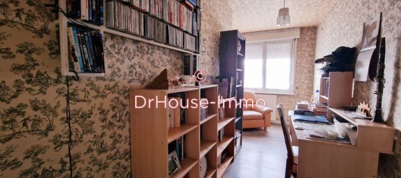 Casa de 4 dormitorios en Isbergues, France No. 51122 8