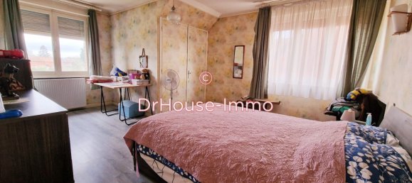 Casa de 4 dormitorios en Isbergues, France No. 51122 9