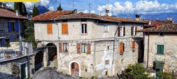 5 rooms House in Toscolano Maderno, Italy No. 96444 13